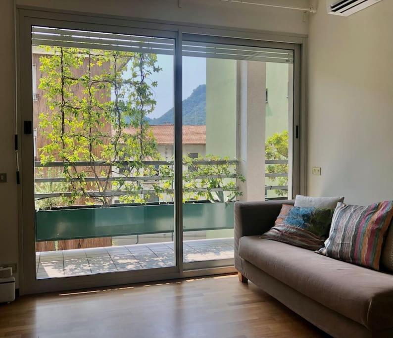Mascalzone Latino, City Center Apartment Como Luaran gambar