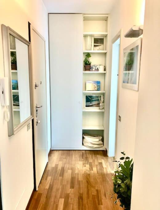 Mascalzone Latino, City Center Apartment Como Luaran gambar